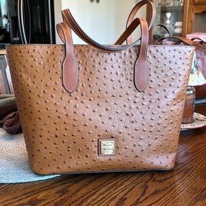 Dooney and Bourke tote